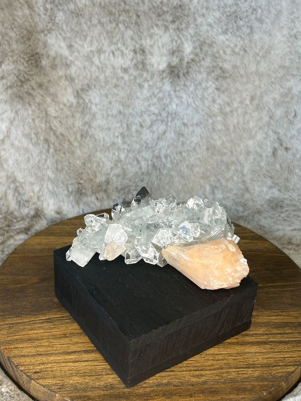 Apophyllite Peach Stilbite